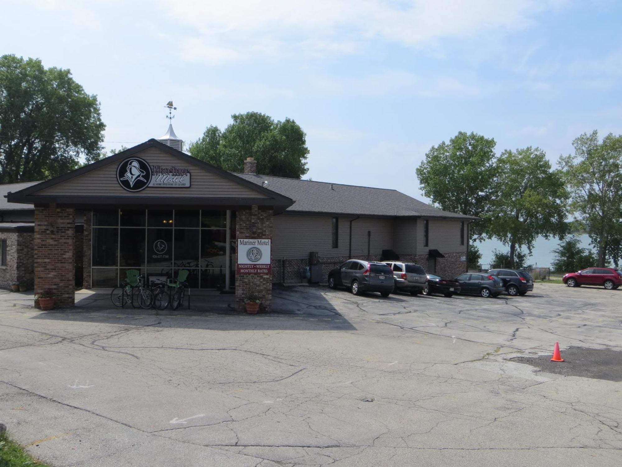 The Mariner Motel Green Bay Extérieur photo